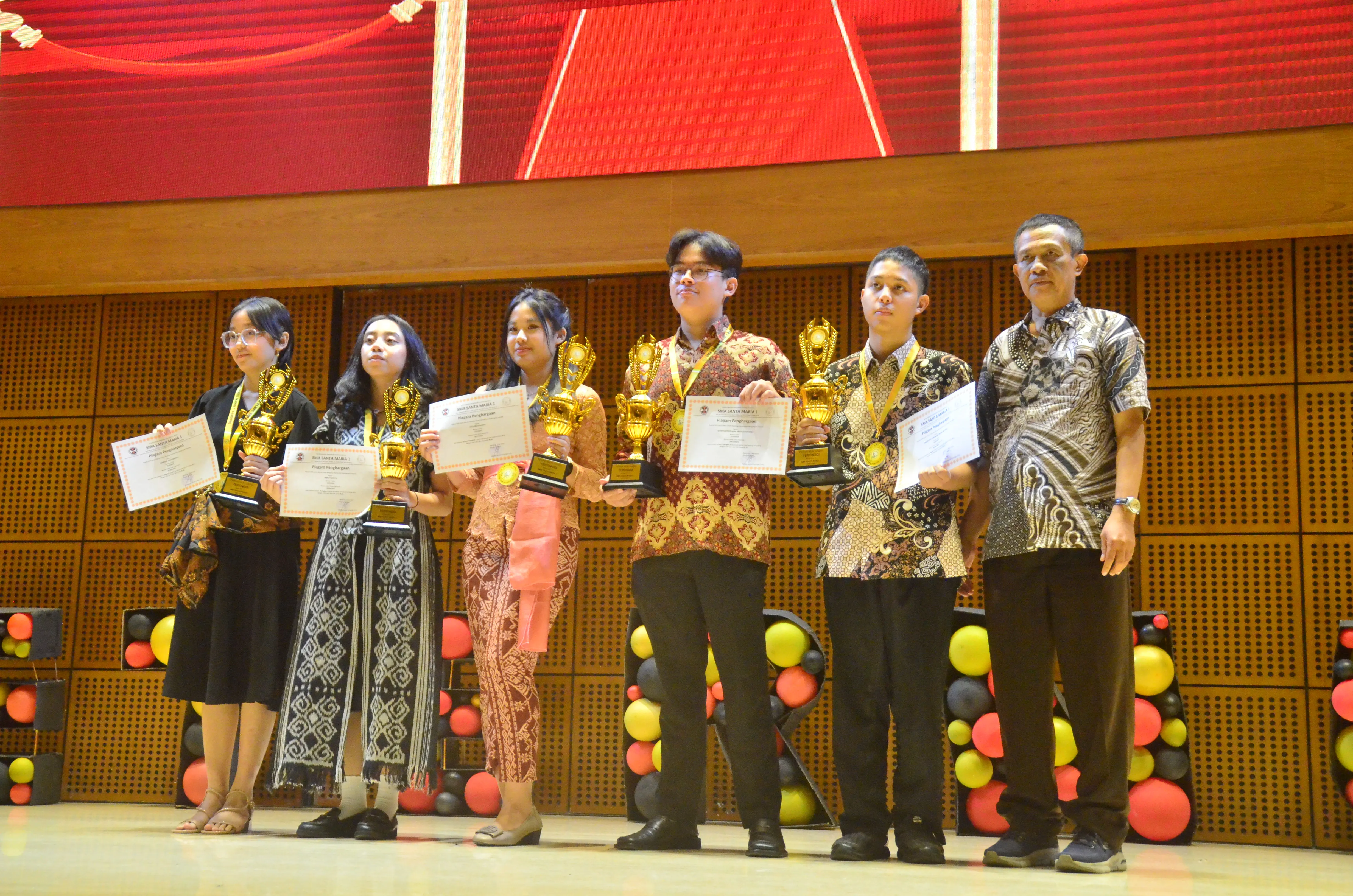 Peraih Nilai Ijazah Tertinggi