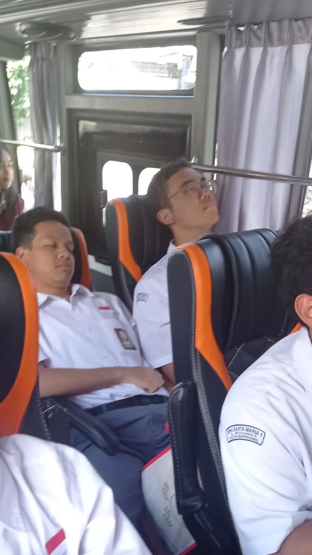 Moge Galvin Tidur